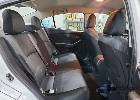 2018 Subaru Impreza Premium Plus z USA, uszkodzony, nr VIN 4S3GKAD64J3616281